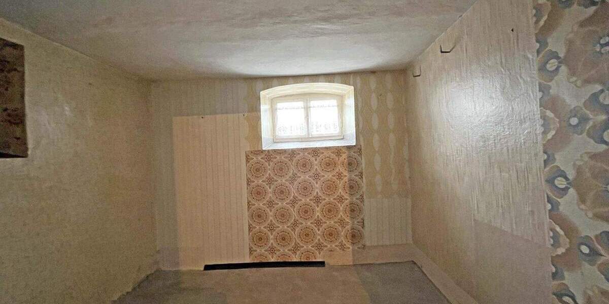 Einfamilienhaus Untersteinach - 6 Zimmer, 110 m&sup2;, 109.000&euro; | Angebot:25707348