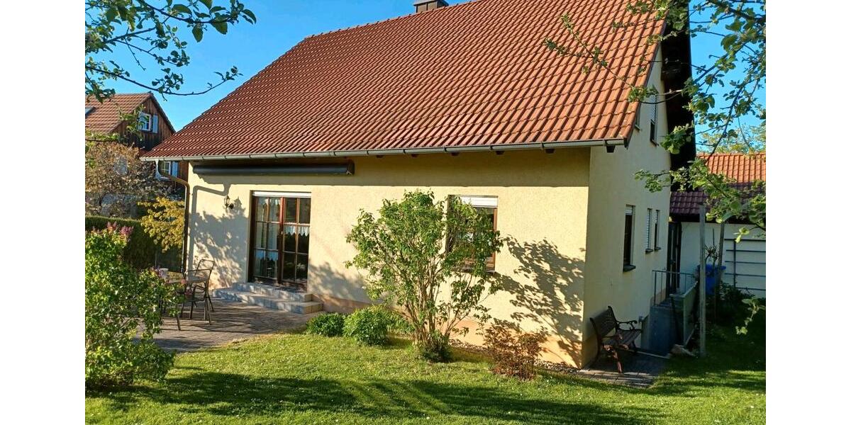Einfamilienhaus Bad Berneck im Fichtelgebirge - 7 Zimmer, 176 m&sup2;, 479.000&euro; | Angebot:26984705