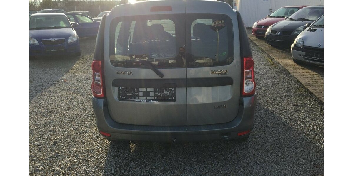 Dacia Logan MCV,Laureate 1.5 dCi,el.Fh,AHK,Tüv Neu! 174.000 km 4.200 &euro; Himmelkron 95502