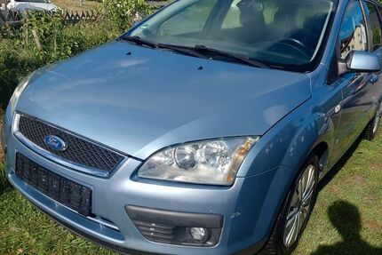 Ford Focus 205.878 km 2.000 &euro; Goldkronach 95497