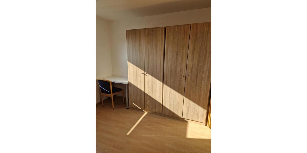 Dachgeschoßwohnung Bayreuth Bernecker Straße / Insel / Riedelsberg - 3 Zimmer, 60 m&sup2;, 190&euro; | Angebot:25852654