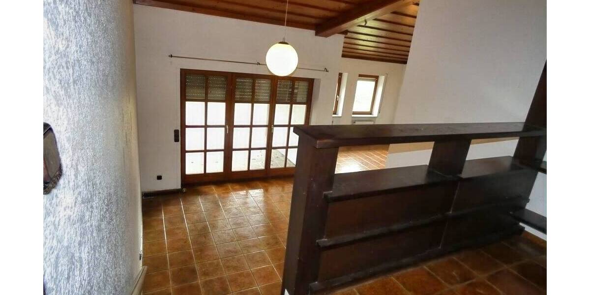 Einfamilienhaus Auerbach - 9 Zimmer, 264 m&sup2;, 650.000&euro; | Angebot:26276316