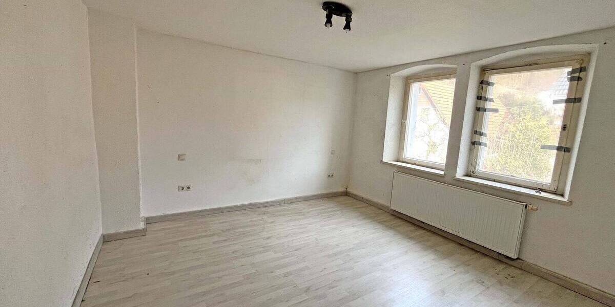 Mehrfamilienhaus, Wohnhaus Wirsberg - 7 Zimmer, 170 m&sup2;, 149.000&euro; | Angebot:26476055