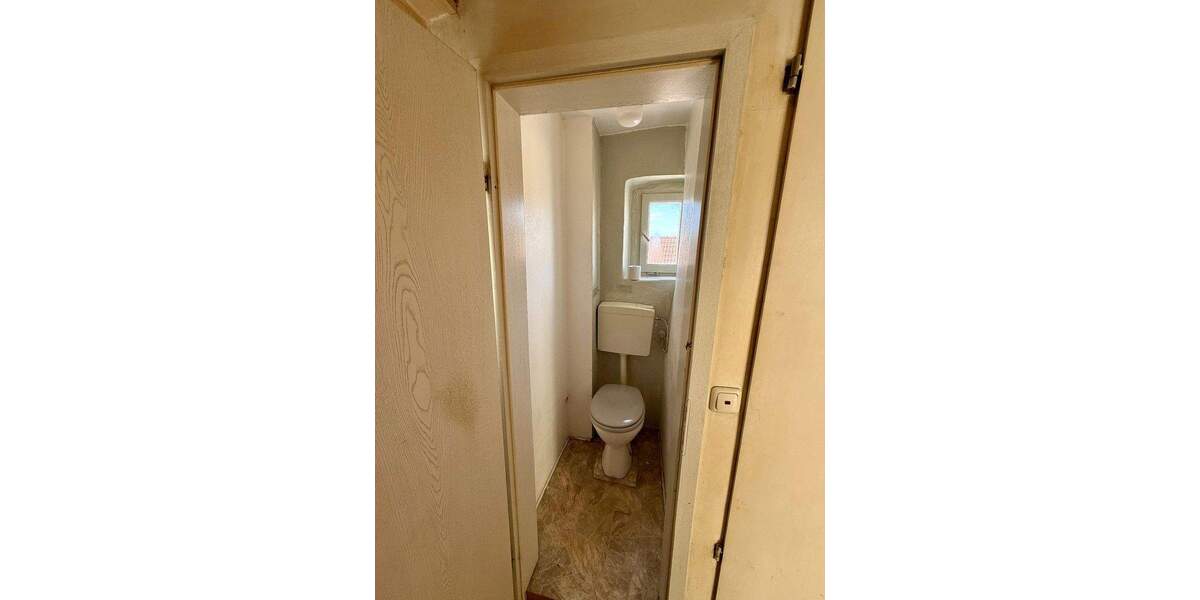 Einfamilienhaus Gößweinstein - 6 Zimmer, 126 m&sup2;, 99.000&euro; | Angebot:25906559