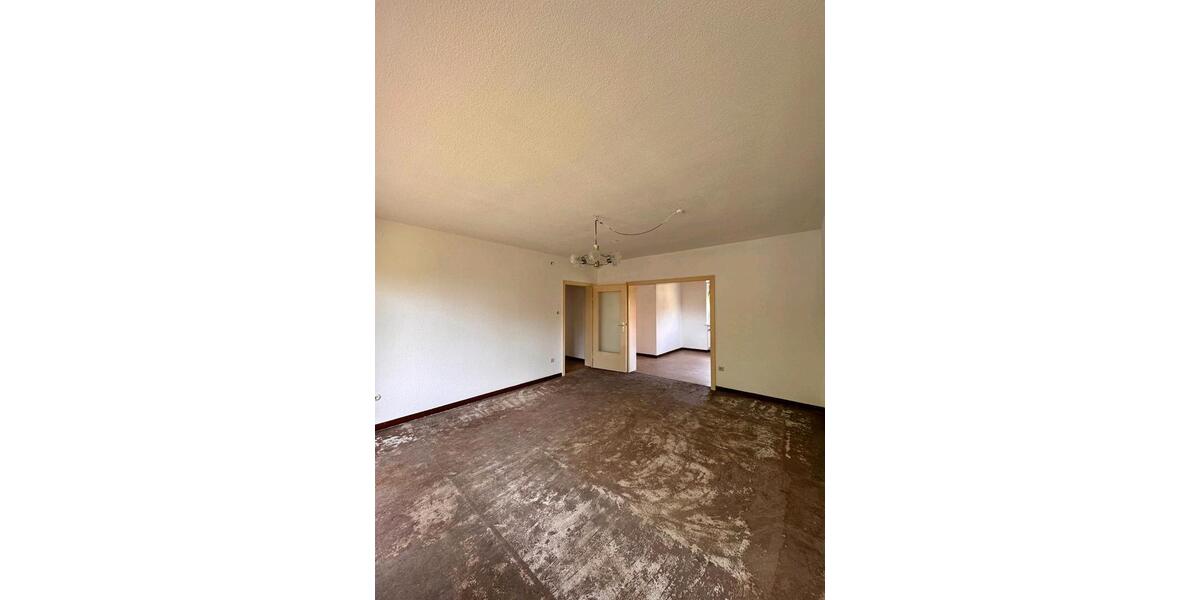 Erdgeschoßwohnung Mainleus - 5 Zimmer, 112 m&sup2;, 170.000&euro; | Angebot:26845513