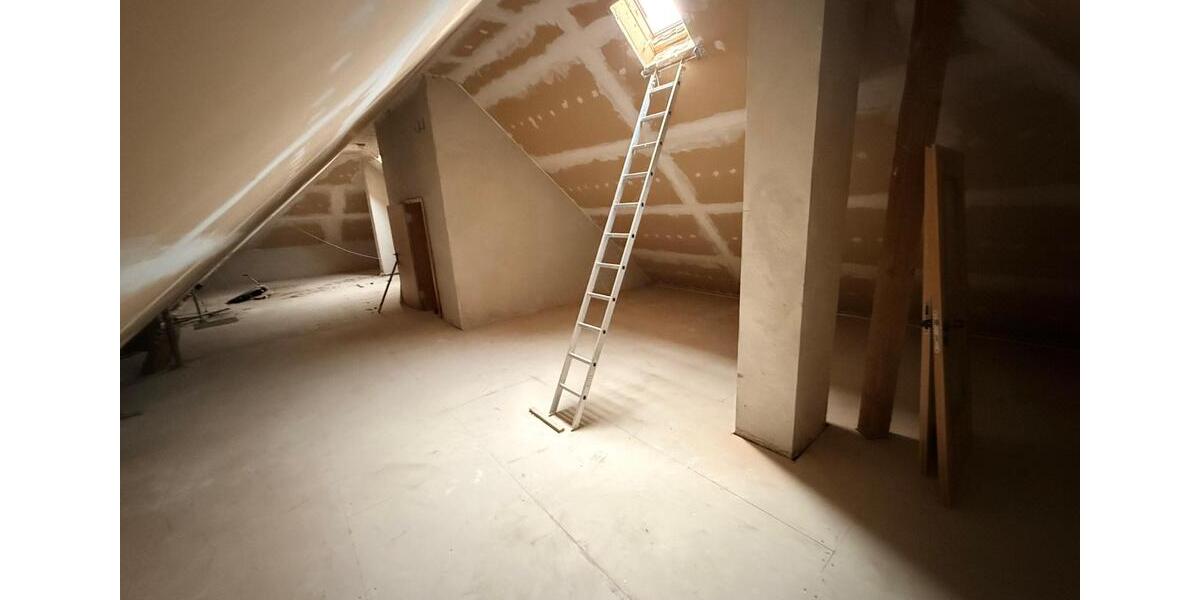 Dachgeschoßwohnung Weismain - 4 Zimmer, 88 m&sup2;, 205.000&euro; | Angebot:24733892