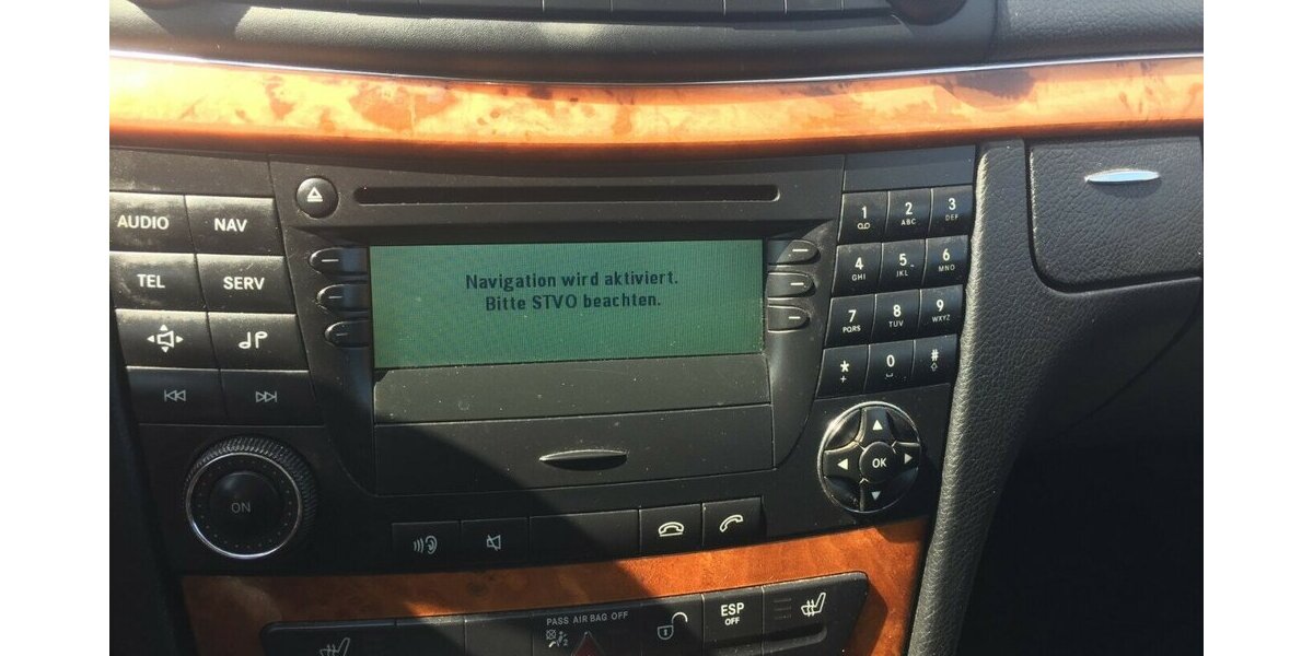 Mercedes-Benz E 200 T Elegance,Navi,Klimaaut.,Tüv Neu! 310.000 km 3.999 &euro; Himmelkron 95502