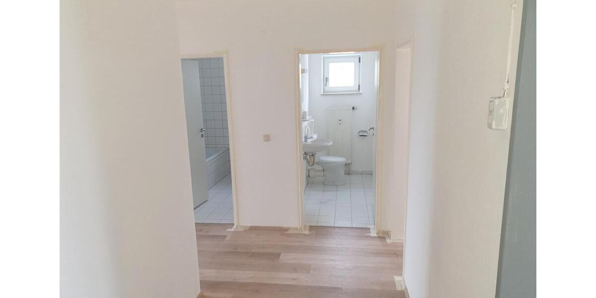 Etagenwohnung Speichersdorf - 3 Zimmer, 80 m&sup2;, 190.000&euro; | Angebot:25989010