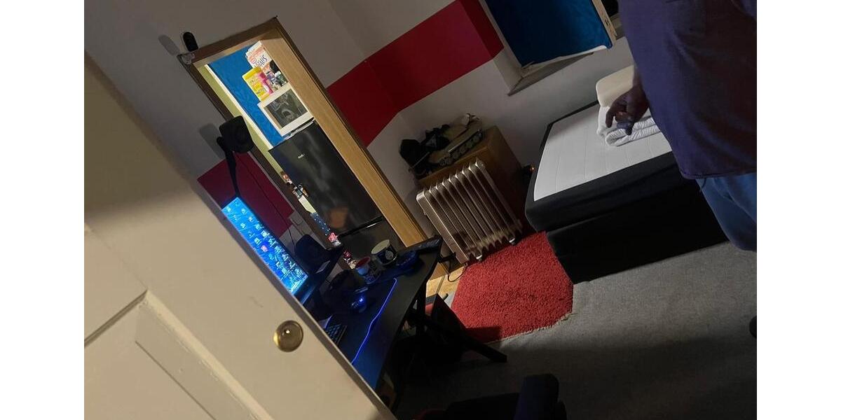 Mehrfamilienhaus, Wohnhaus Bad Berneck im Fichtelgebirge - 14 Zimmer, 205 m&sup2;, 120.000&euro; | Angebot:25550425