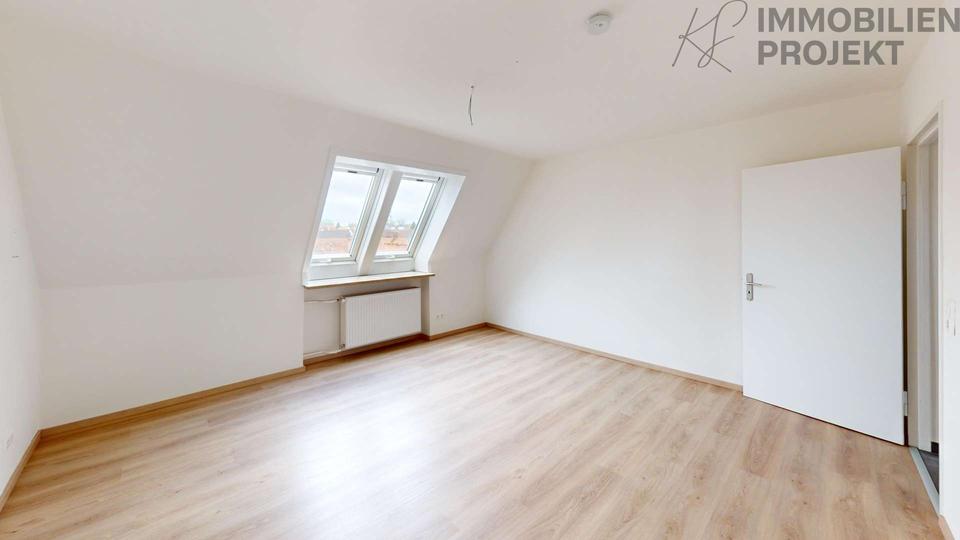 Dachgeschoßwohnung Bayreuth City - 3 Zimmer, 67 m&sup2;, 860&euro; | Angebot:25978582