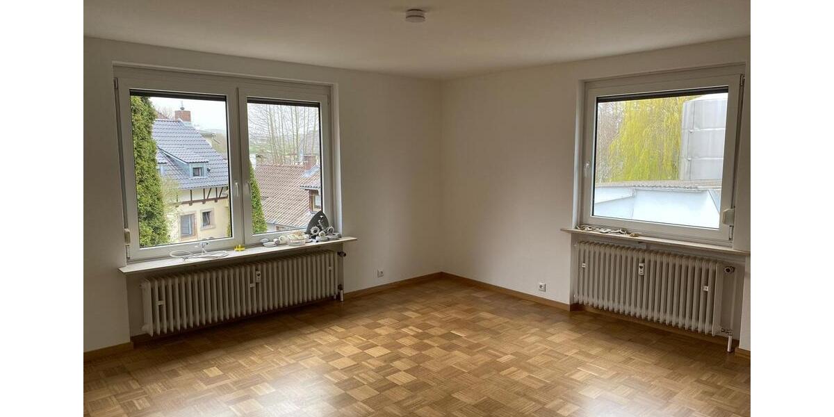 Etagenwohnung Thurnau - 4 Zimmer, 98 m&sup2;, 780&euro; | Angebot:25742548