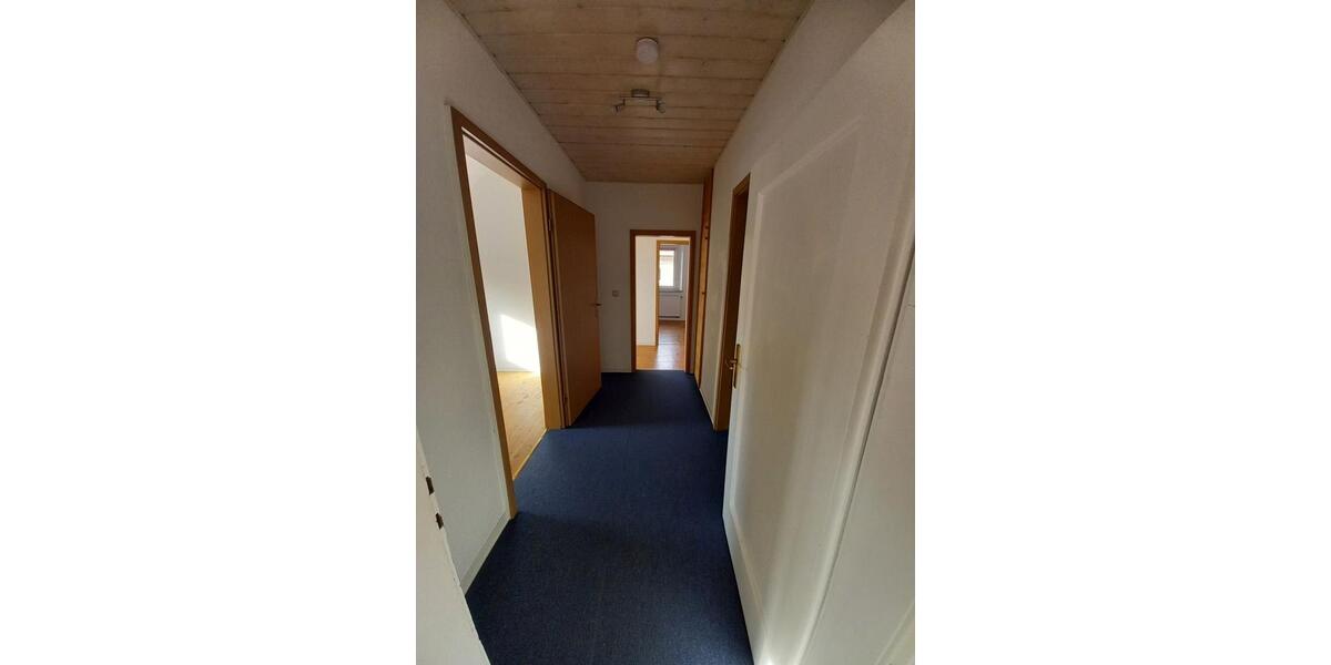 Etagenwohnung Fichtelberg - 4 Zimmer, 82 m&sup2;, 680&euro; | Angebot:25986592
