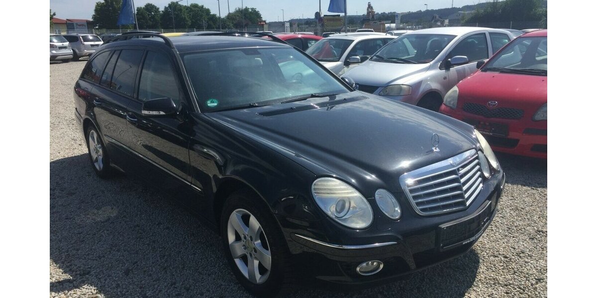 Mercedes-Benz E 200 T Elegance,Navi,Klimaaut.,Tüv Neu! 310.000 km 3.999 &euro; Himmelkron 95502