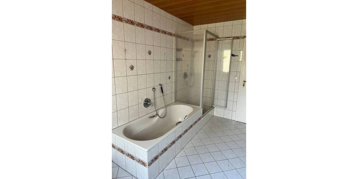 Etagenwohnung Kulmbach Blaich - 4 Zimmer, 121 m&sup2;, 269.000&euro; | Angebot:26155300