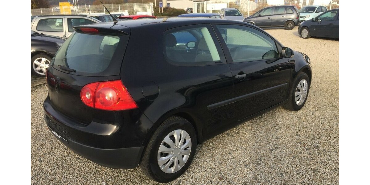 VW Golf Trendline, Klima,el.Fh. 2 Hd.,Tüv 03/28! 200.000 km 2.600 &euro; Himmelkron 95502
