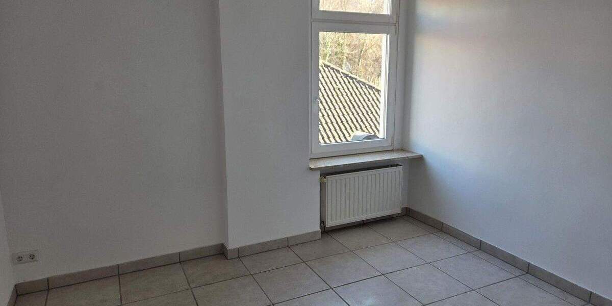 Etagenwohnung Kulmbach Ziegelhütten - 3 Zimmer, 94 m&sup2;, 800&euro; | Angebot:25721367