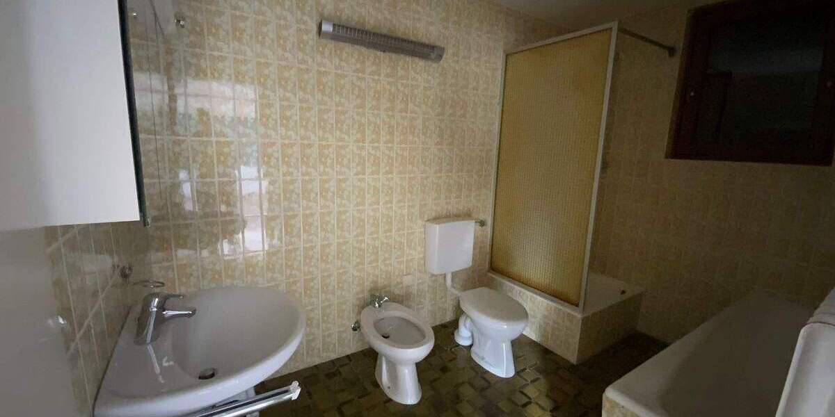 Mehrfamilienhaus, Wohnhaus Gößweinstein - 1 Zimmer, 286 m&sup2;, 329.000&euro; | Angebot:25692169