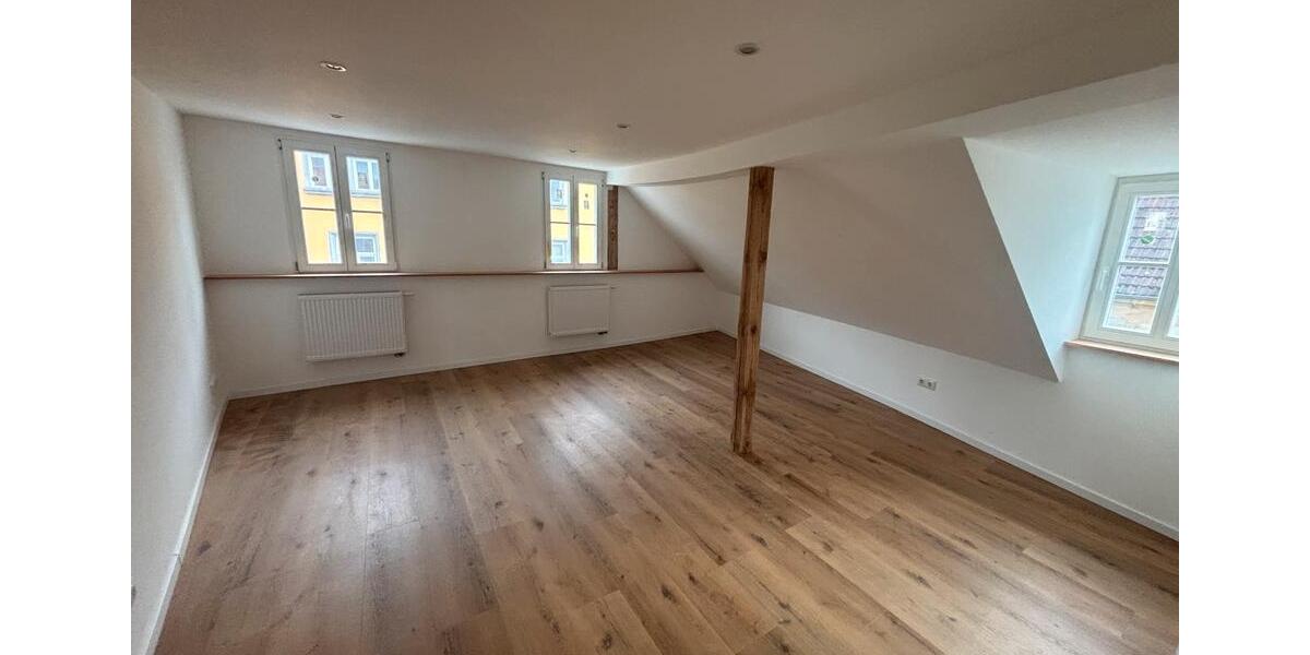 Maisonettenwohnung Bayreuth City - 4 Zimmer, 170 m&sup2;, 1.750&euro; | Angebot:25767092