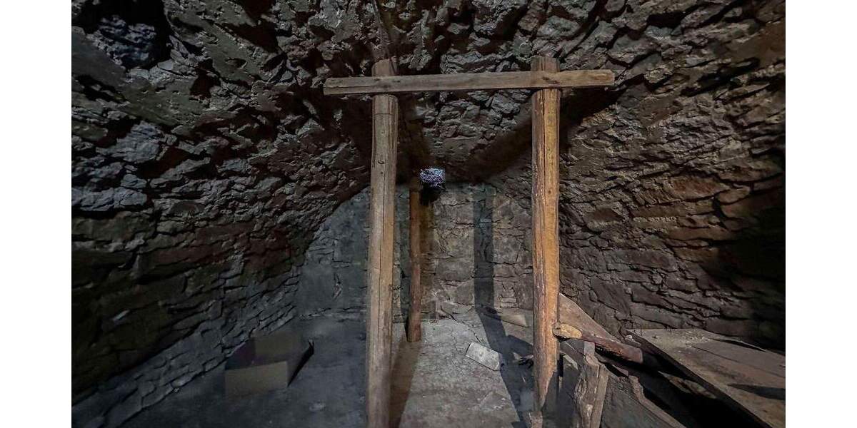 Mehrfamilienhaus, Wohnhaus Königsfeld - 1 Zimmer, 284 m&sup2;, 49.000&euro; | Angebot:25930755