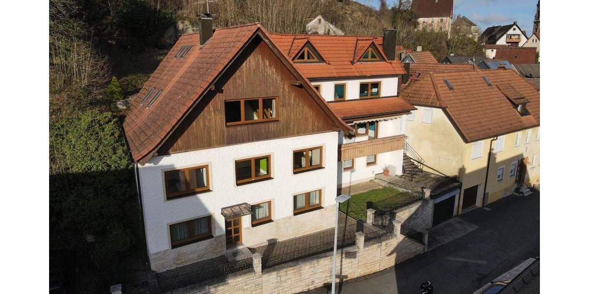 Mehrfamilienhaus, Wohnhaus Gößweinstein - 1 Zimmer, 286 m&sup2;, 329.000&euro; | Angebot:25692169