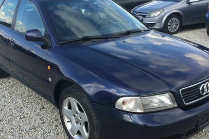 Audi A4 1.8,Klima,Alu,! 260.000 km 500 &euro; Himmelkron 95502