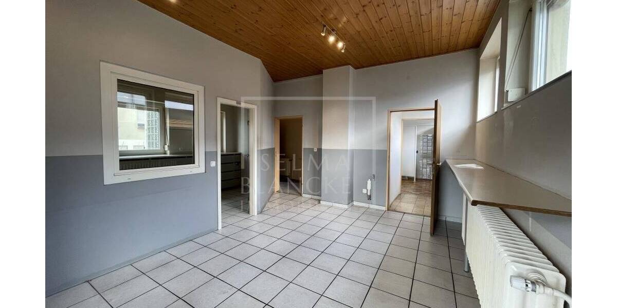 Gewerbeobjekt Bayreuth Industriegebiet - 3 Zimmer, 625&euro; | Angebot:25675576