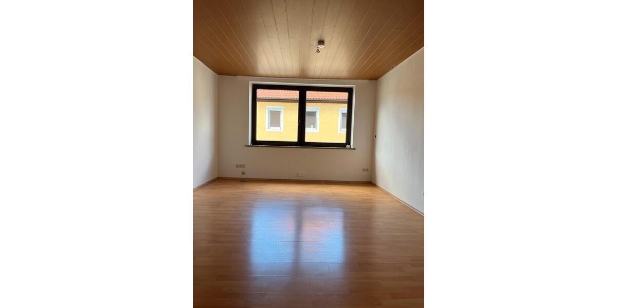 Mehrfamilienhaus, Wohnhaus Stadtsteinach - 6 Zimmer, 112 m&sup2;, 199.000&euro; | Angebot:26299839