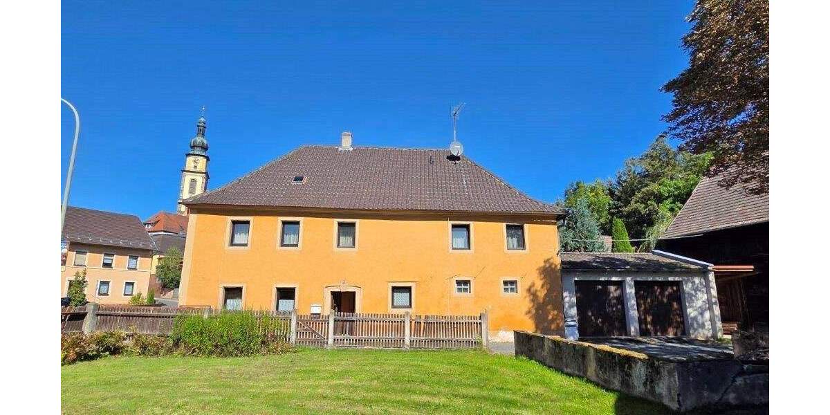 Einfamilienhaus Stadtsteinach - 5 Zimmer, 140 m&sup2;, 119.000&euro; | Angebot:25707335