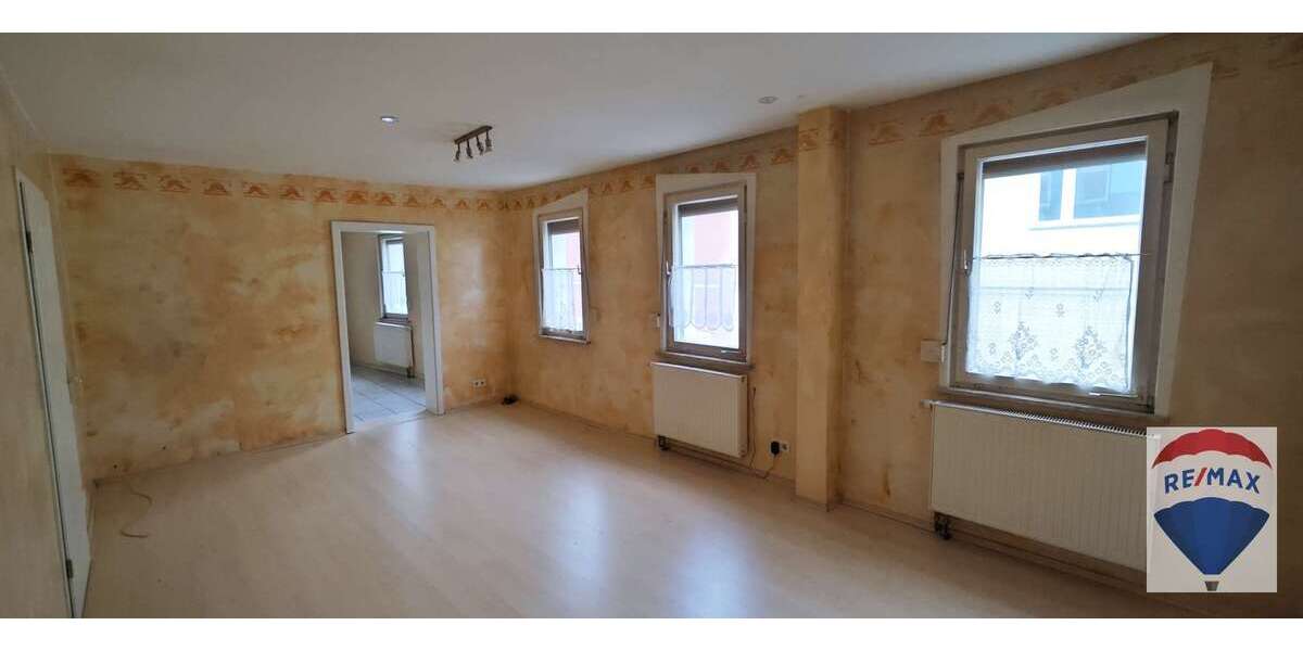 Einfamilienhaus Bayreuth City - 8 Zimmer, 179 m&sup2;, 435.000&euro; | Angebot:25167082