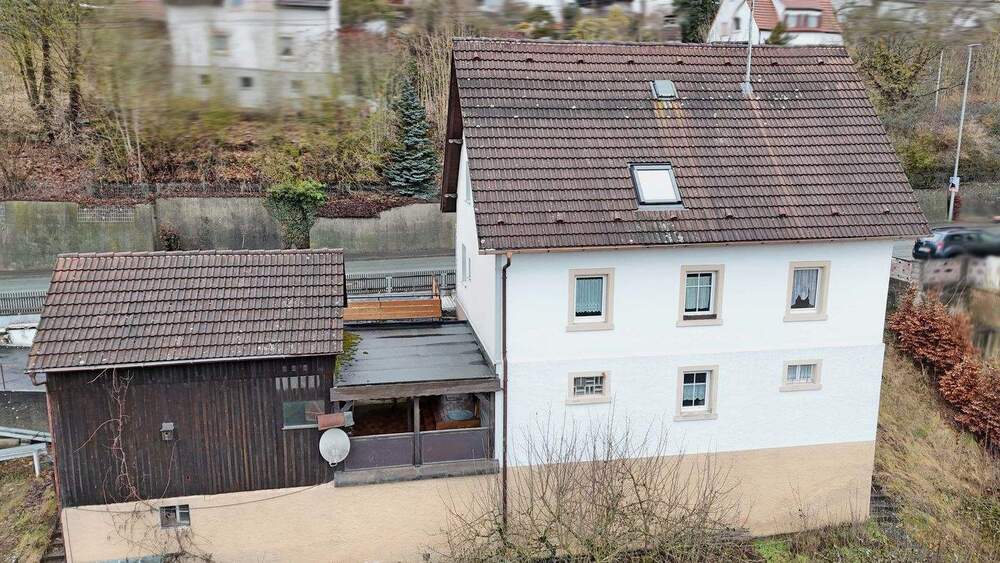 Einfamilienhaus Untersteinach - 6 Zimmer, 110 m&sup2;, 109.000&euro; | Angebot:25707348