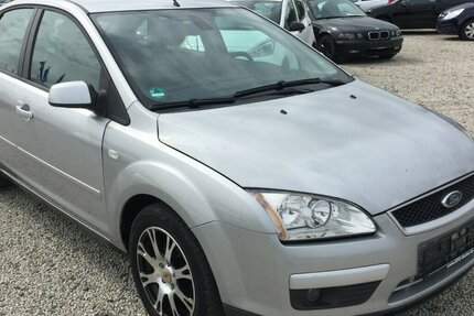 Ford Focus Ambiente,Alu,ESP,Klima, Tüv Neu! 198.000 km 2.900 &euro; Himmelkron 95502