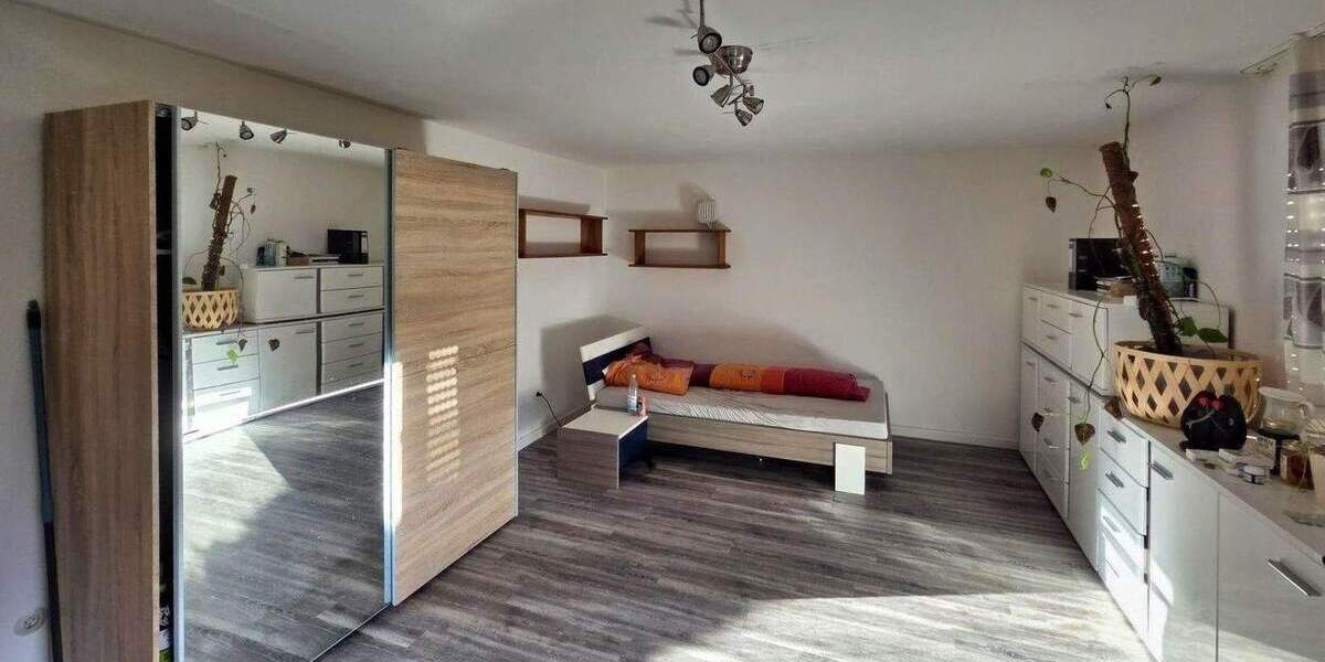 Mehrfamilienhaus, Wohnhaus Wirsberg - 7 Zimmer, 220 m&sup2;, 219.000&euro; | Angebot:25746571