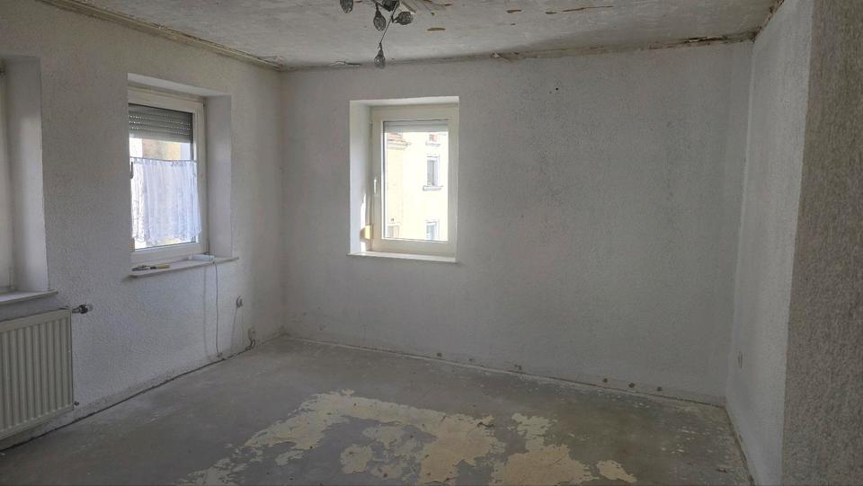 Reihenhaus Kemnath - 4 Zimmer, 120 m&sup2;, 80.000&euro; | Angebot:26047109