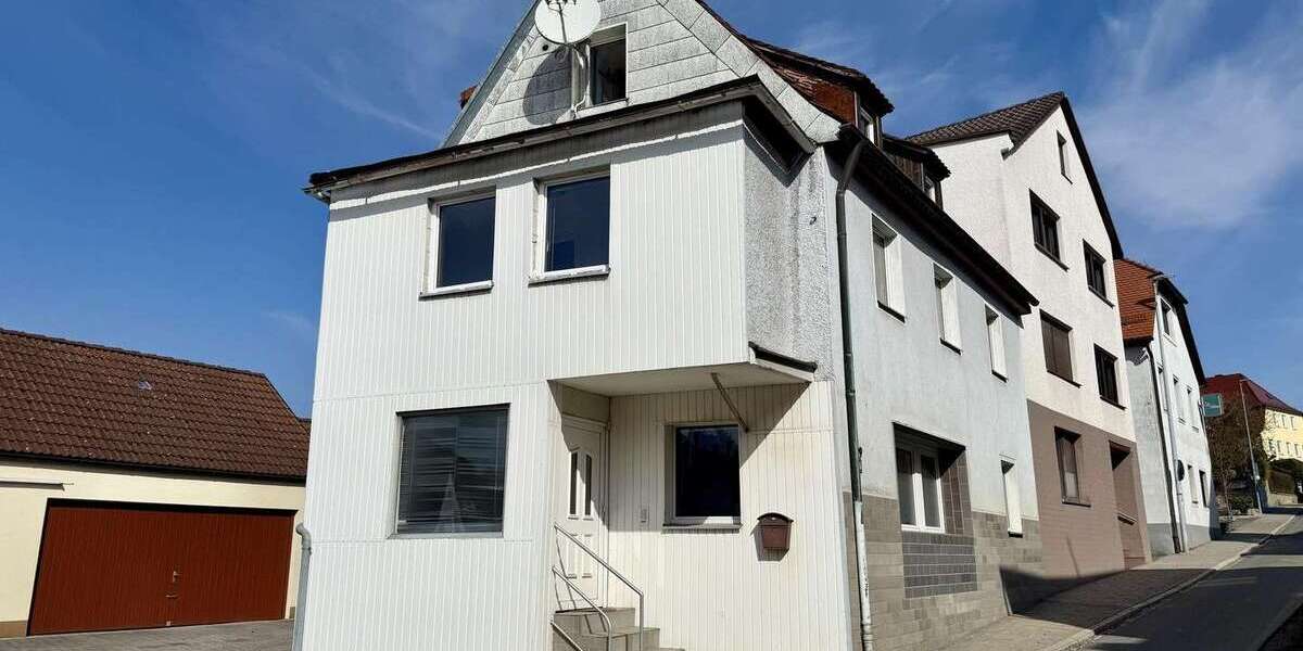 Einfamilienhaus Gößweinstein - 6 Zimmer, 126 m&sup2;, 99.000&euro; | Angebot:25880407