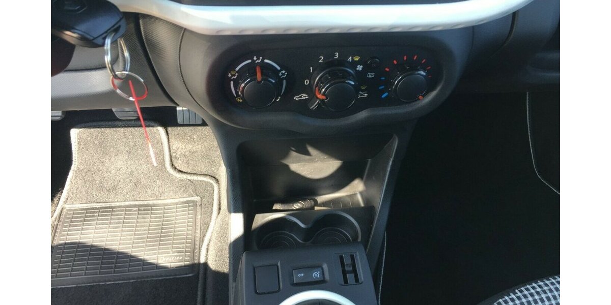 Renault Twingo 4 Türig,8 Fach Bereift,1 Hand! 87.000 km 6.500 &euro; Himmelkron 95502