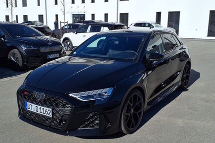 Audi RS3 8.000 km 59.390 &euro; Eschenbach 92676