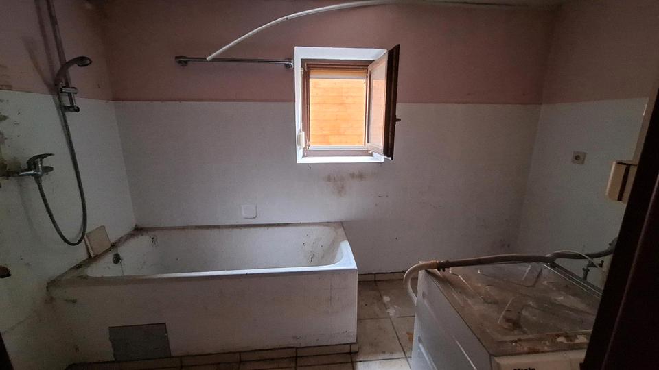 Einfamilienhaus Pottenstein - 4.5 Zimmer, 146 m&sup2;, 130.000&euro; | Angebot:26367830