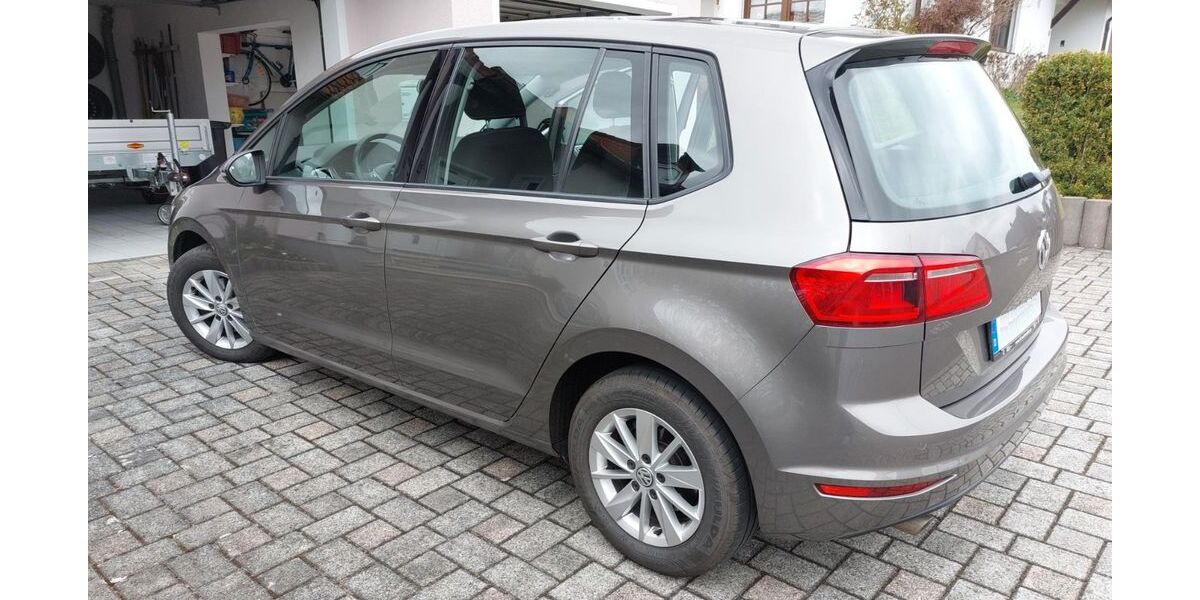 VW Golf Sportsvan 134.000 km 9.650 &euro; Marktleugast 95352