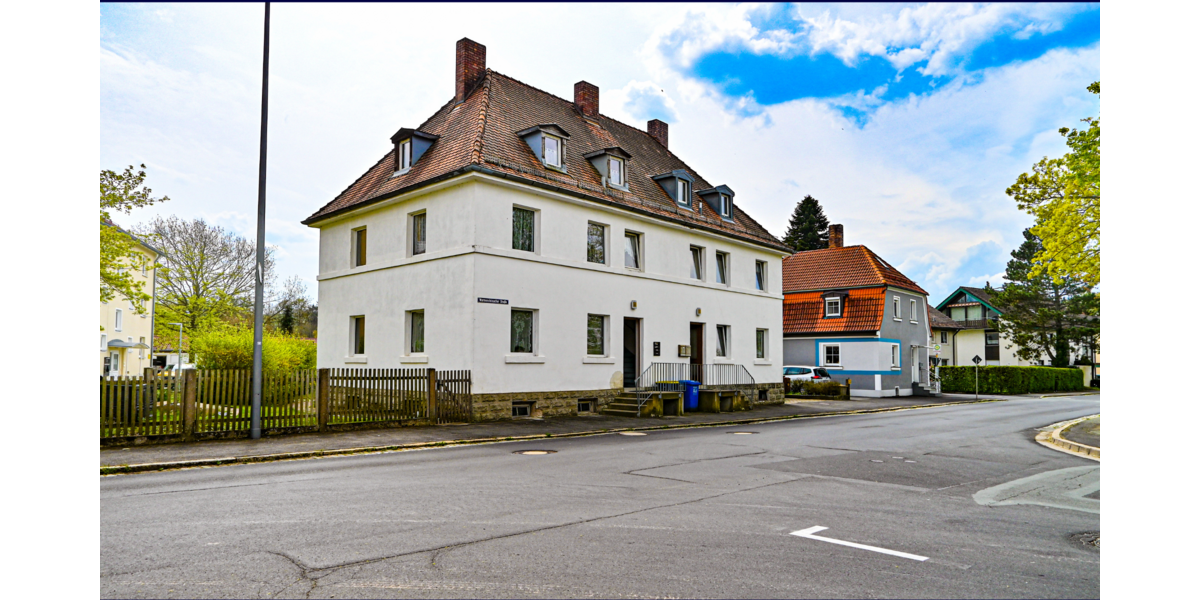 Einfamilienhaus Weidenberg - 12 Zimmer, 248 m&sup2;, 259.000&euro; | Angebot:25200122