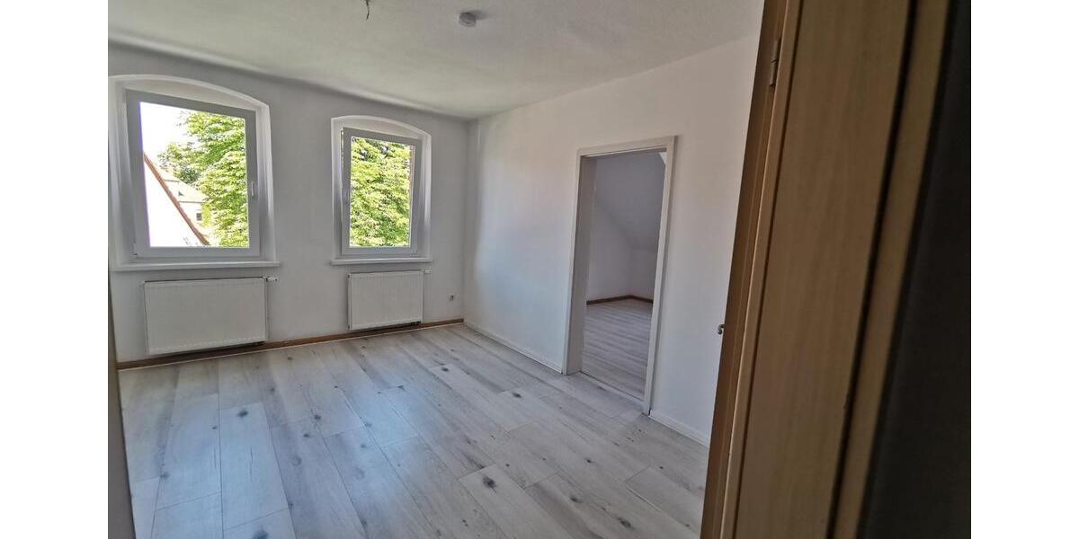 Dachgeschoßwohnung Bayreuth City - 5 Zimmer, 140 m&sup2;, 1.600&euro; | Angebot:27544669