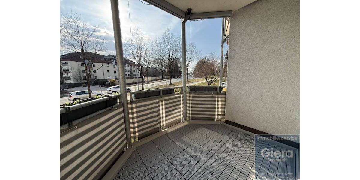 Etagenwohnung Bayreuth Roter Hügel - 3 Zimmer, 87 m&sup2;, 950&euro; | Angebot:26153809