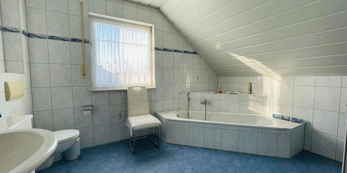 Einfamilienhaus Eckersdorf Donndorf - 5 Zimmer, 161 m&sup2;, 629.000&euro; | Angebot:25815341