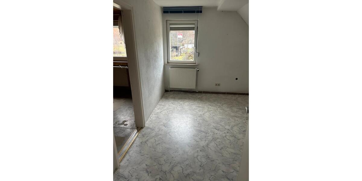 Einfamilienhaus Heinersreuth - 4 Zimmer, 120 m&sup2;, 180.000&euro; | Angebot:24919493