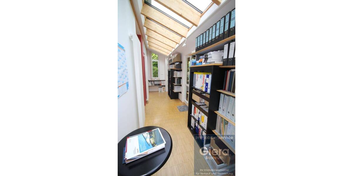 Gewerbeobjekt Warmensteinach - 5 Zimmer, 135 m&sup2;, 945&euro; | Angebot:25725807