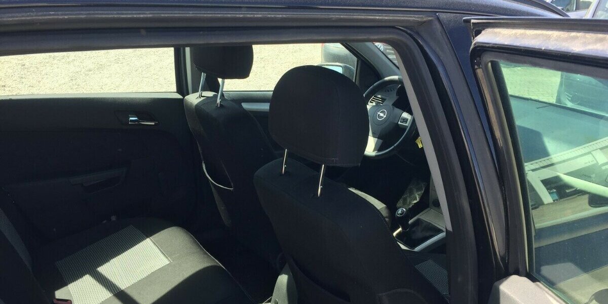 Opel Astra Kombi,AHK,Edition ,Tüv 03/28! 311.000 km 850 &euro; Himmelkron 95502