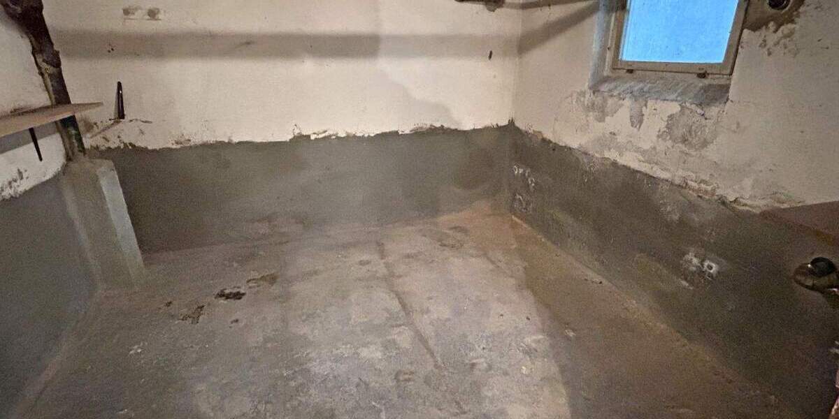 Doppelhaushälfte Kulmbach Blaich - 5 Zimmer, 157 m&sup2;, 220.000&euro; | Angebot:25880923