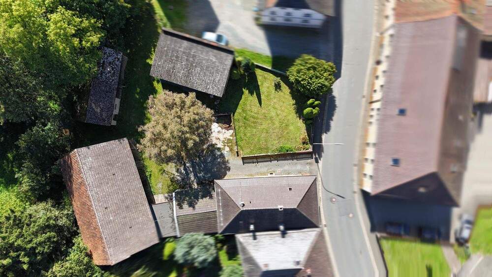 Einfamilienhaus Stadtsteinach - 5 Zimmer, 140 m&sup2;, 119.000&euro; | Angebot:25707335