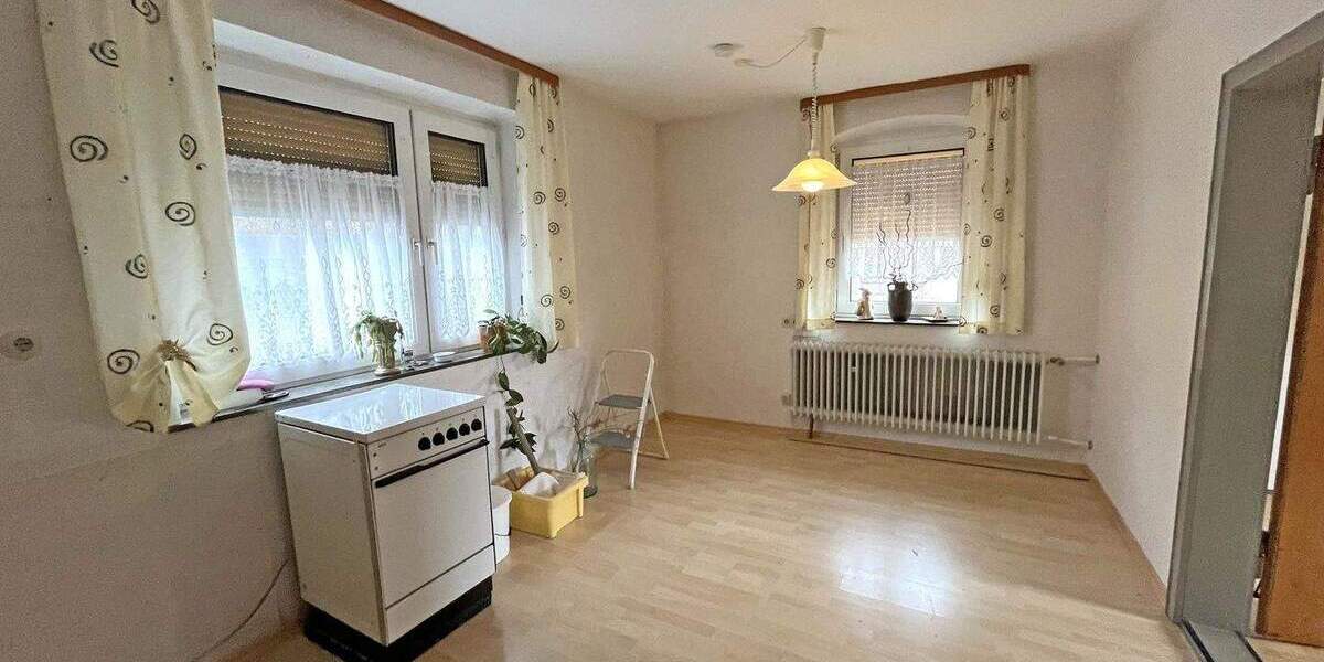 Einfamilienhaus Untersteinach - 6 Zimmer, 110 m&sup2;, 109.000&euro; | Angebot:25707348