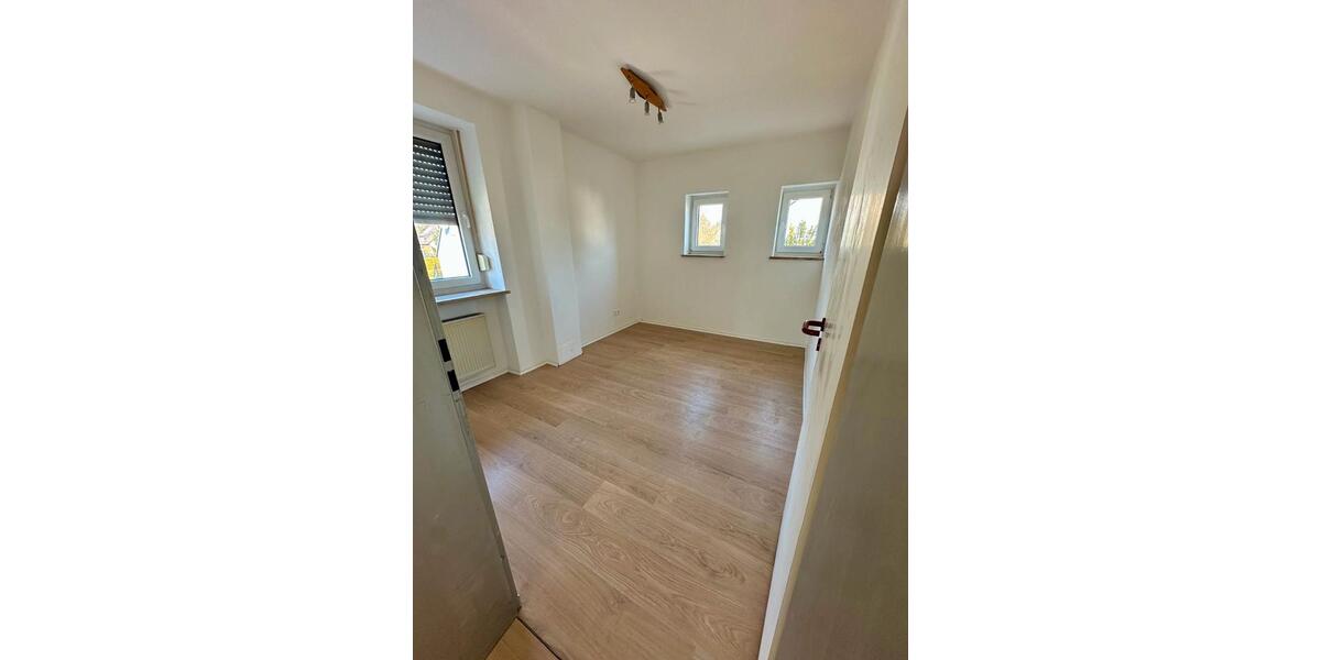 Etagenwohnung Speichersdorf - 4.5 Zimmer, 88 m&sup2;, 219.000&euro; | Angebot:26002250