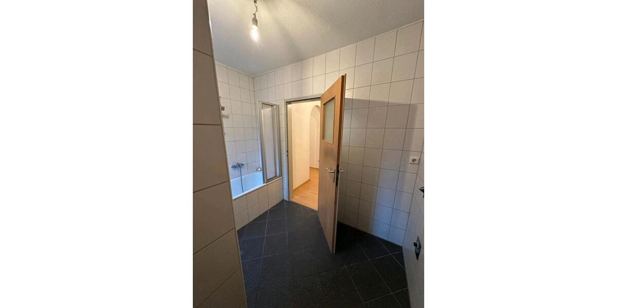 Etagenwohnung Creußen - 3 Zimmer, 75 m&sup2;, 950&euro; | Angebot:25228303